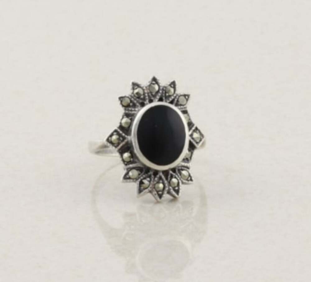 Sterling Silver Natural Onyx & Marcasite Ring Size 6 1/4